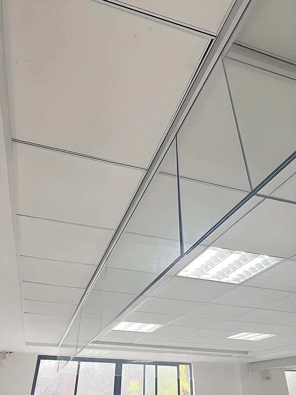 石河子玻璃石河子挡烟垂壁