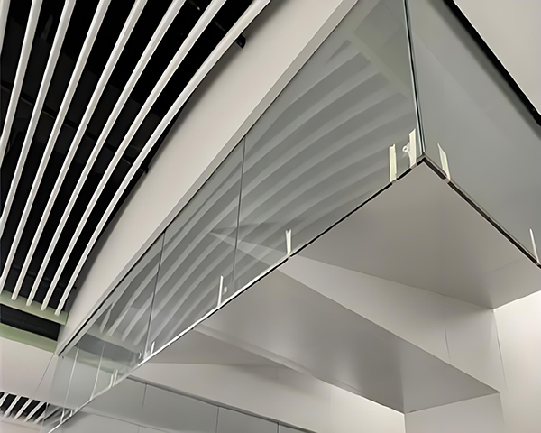 石河子玻璃石河子挡烟垂壁