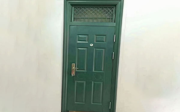 石河子学校教室门