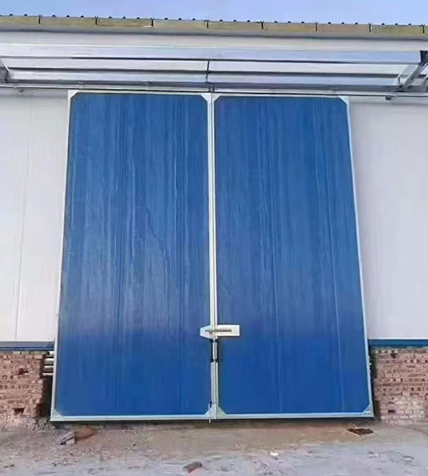 石河子工业门在大型仓储物流通道中的应用实例