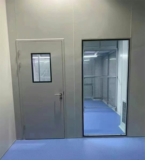 学校教学楼完成石河子防火门标准化安装